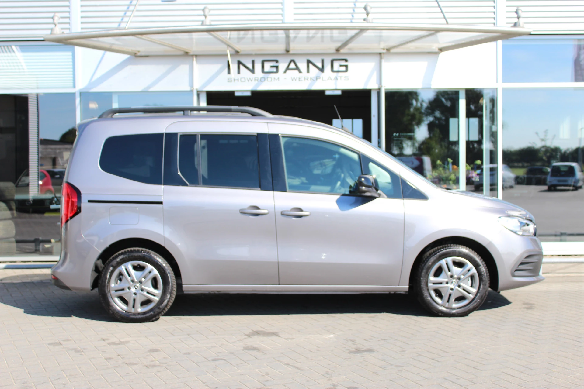 Hoofdafbeelding Mercedes-Benz EQT