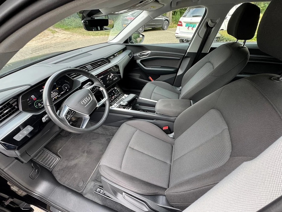 Hoofdafbeelding Audi e-tron