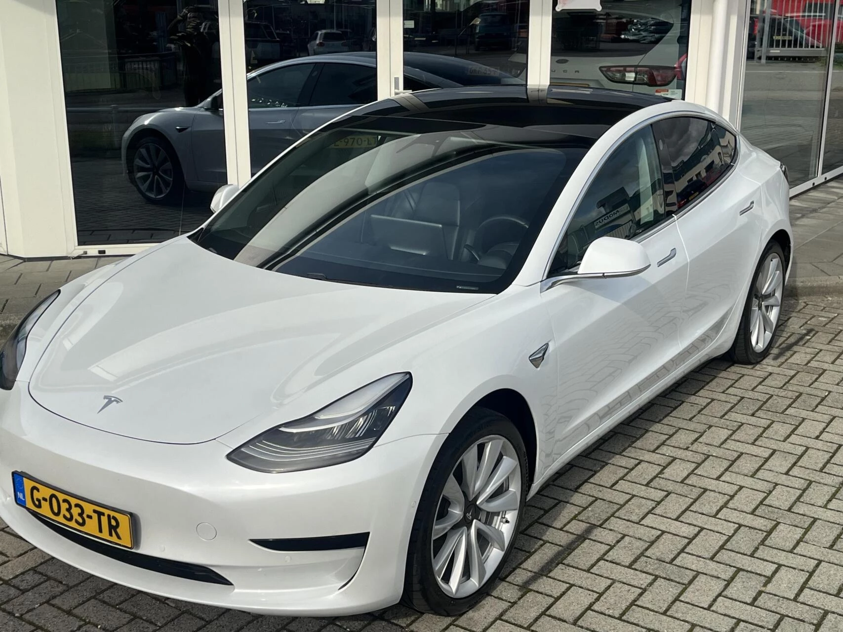 Hoofdafbeelding Tesla Model 3