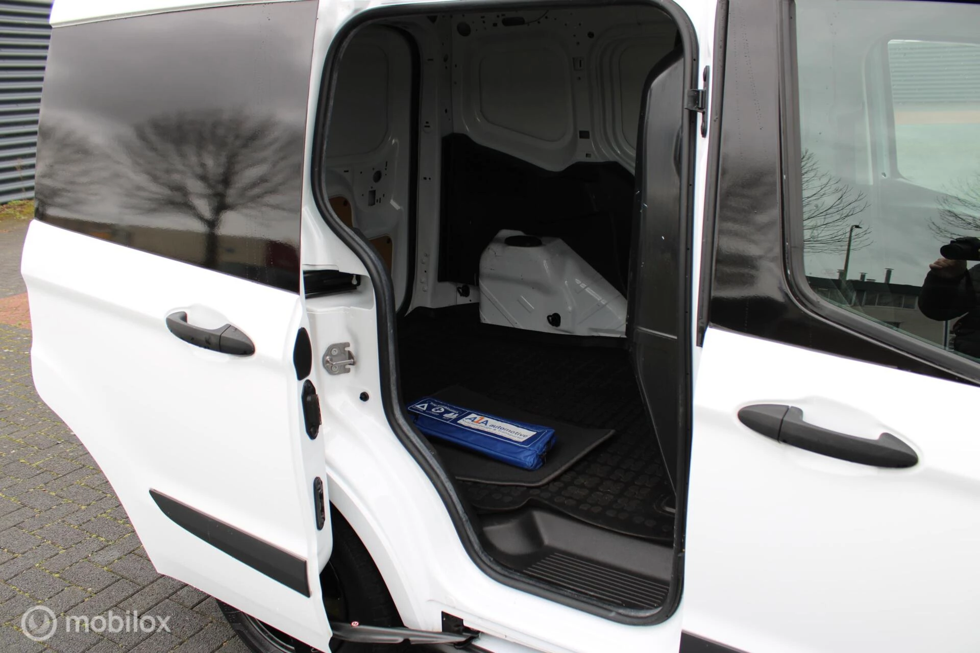 Hoofdafbeelding Ford Transit Courier
