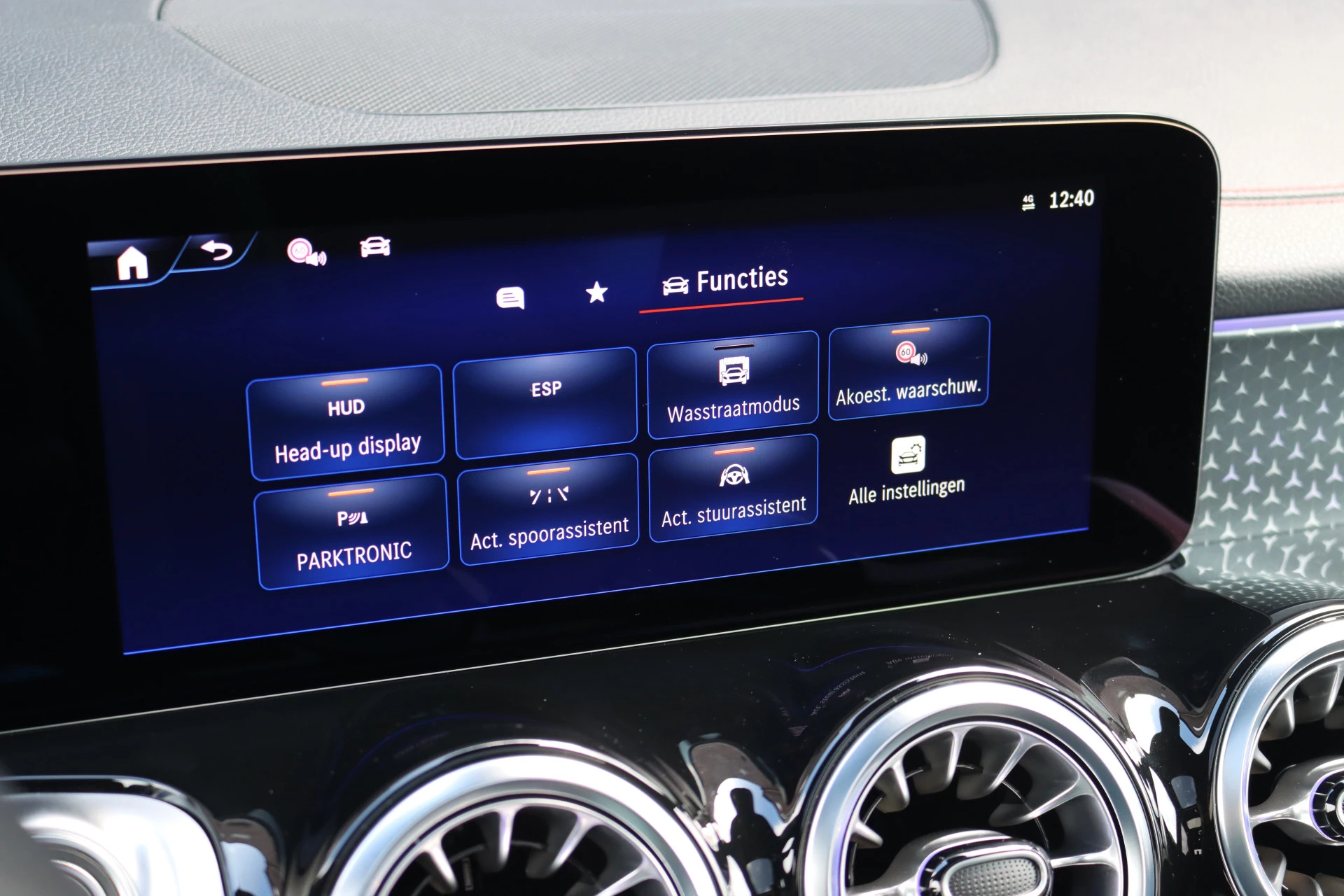 Hoofdafbeelding Mercedes-Benz EQB