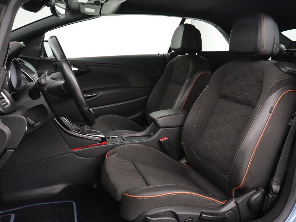 Hoofdafbeelding Opel Cascada