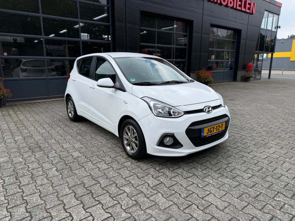 Hoofdafbeelding Hyundai i10