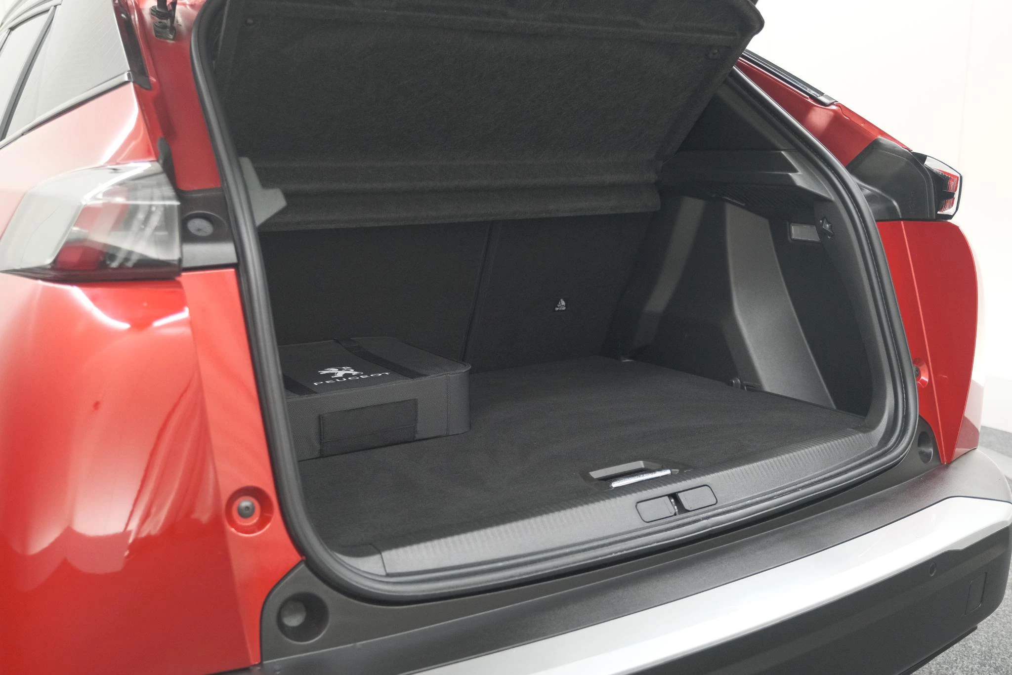 Hoofdafbeelding Peugeot e-2008