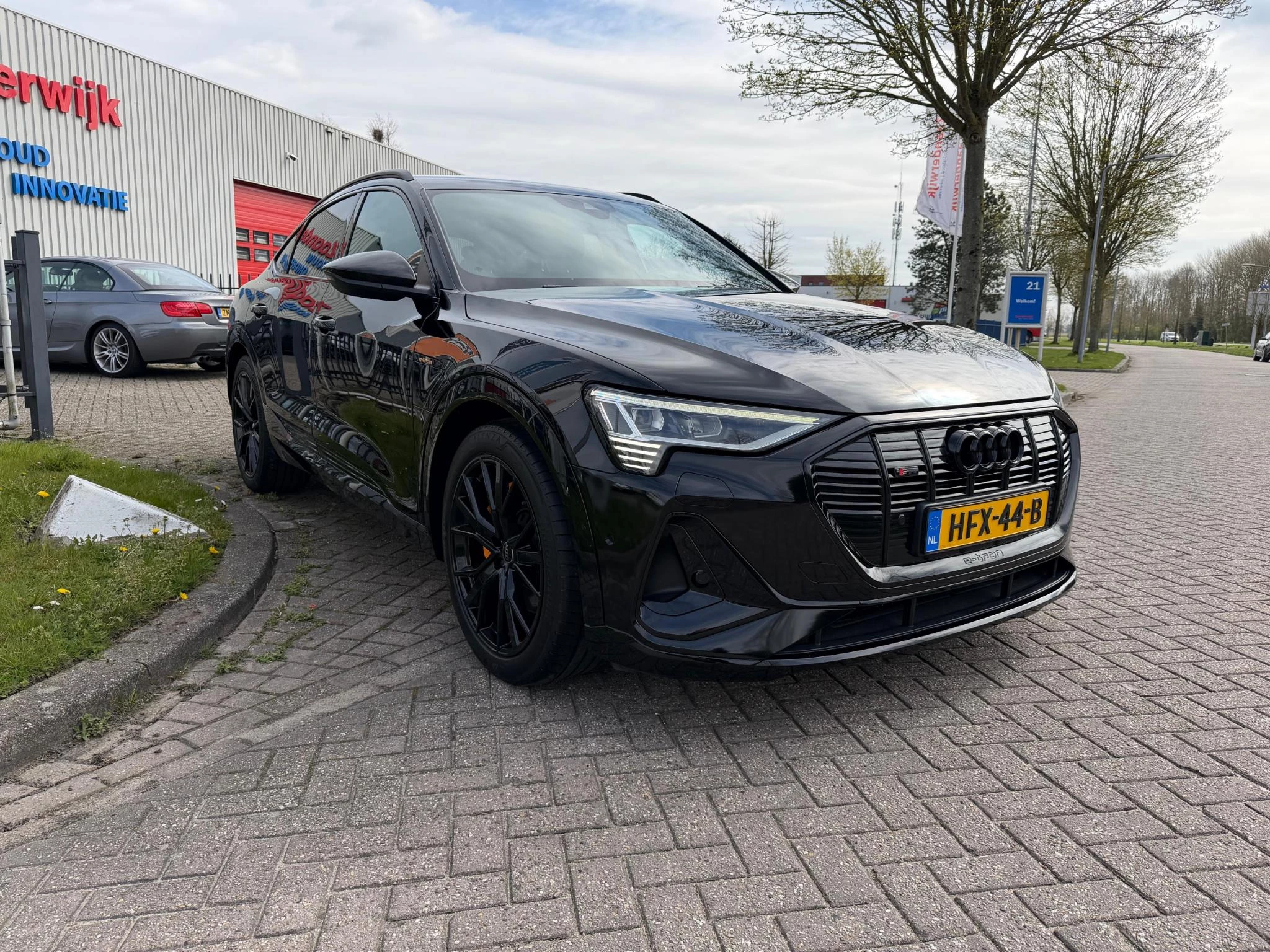 Hoofdafbeelding Audi e-tron