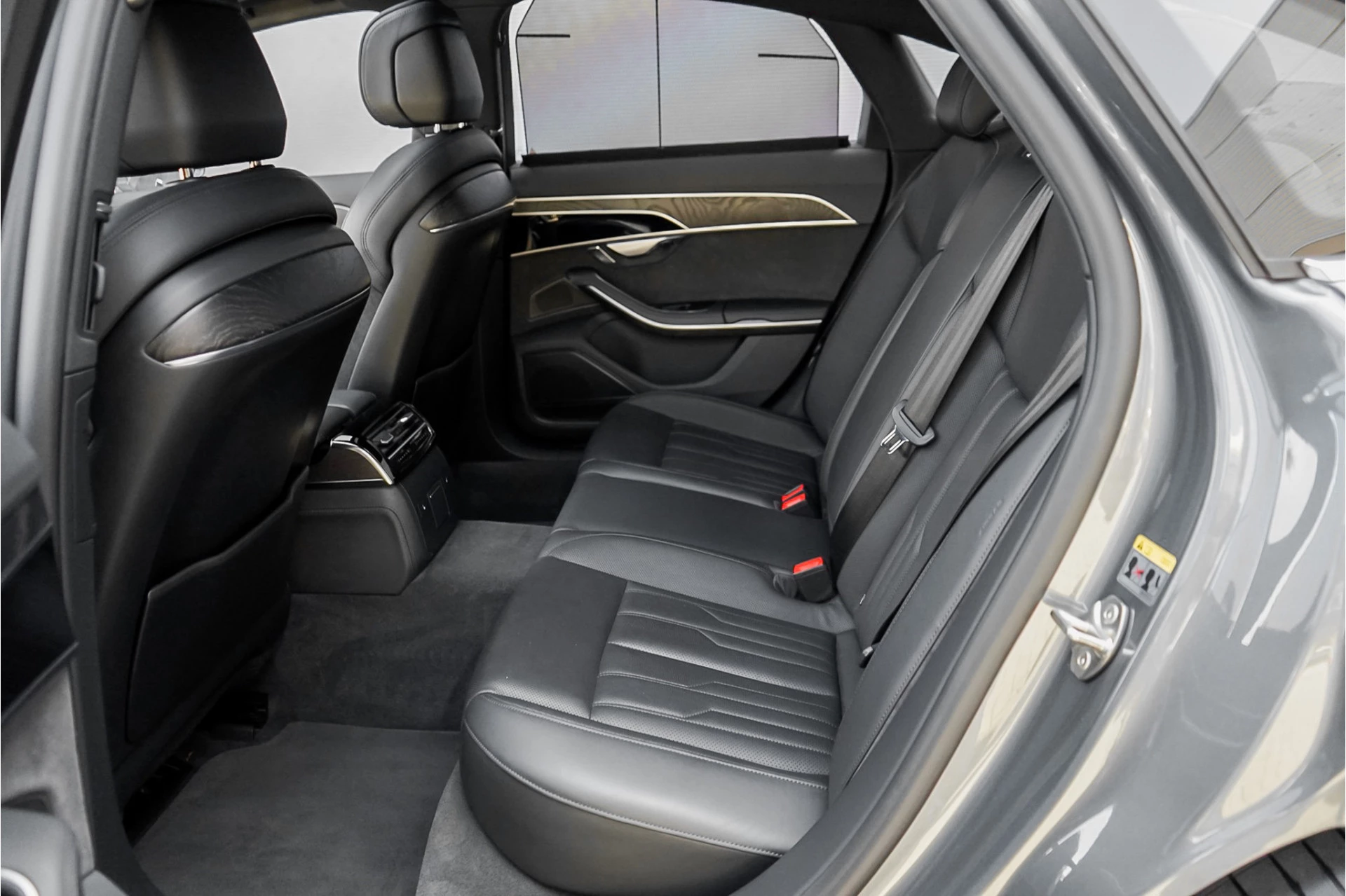 Hoofdafbeelding Audi A8