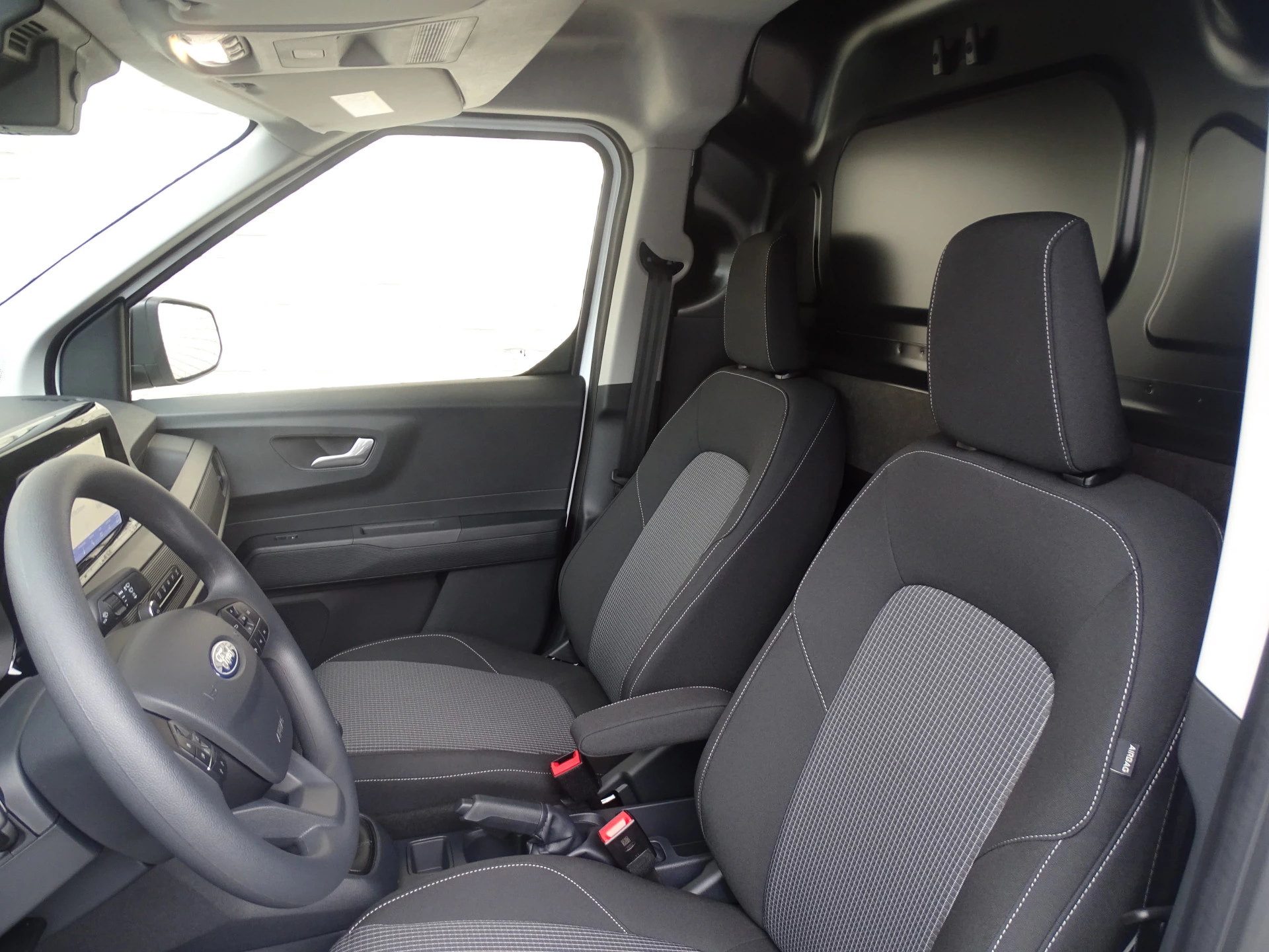 Hoofdafbeelding Ford Transit Courier