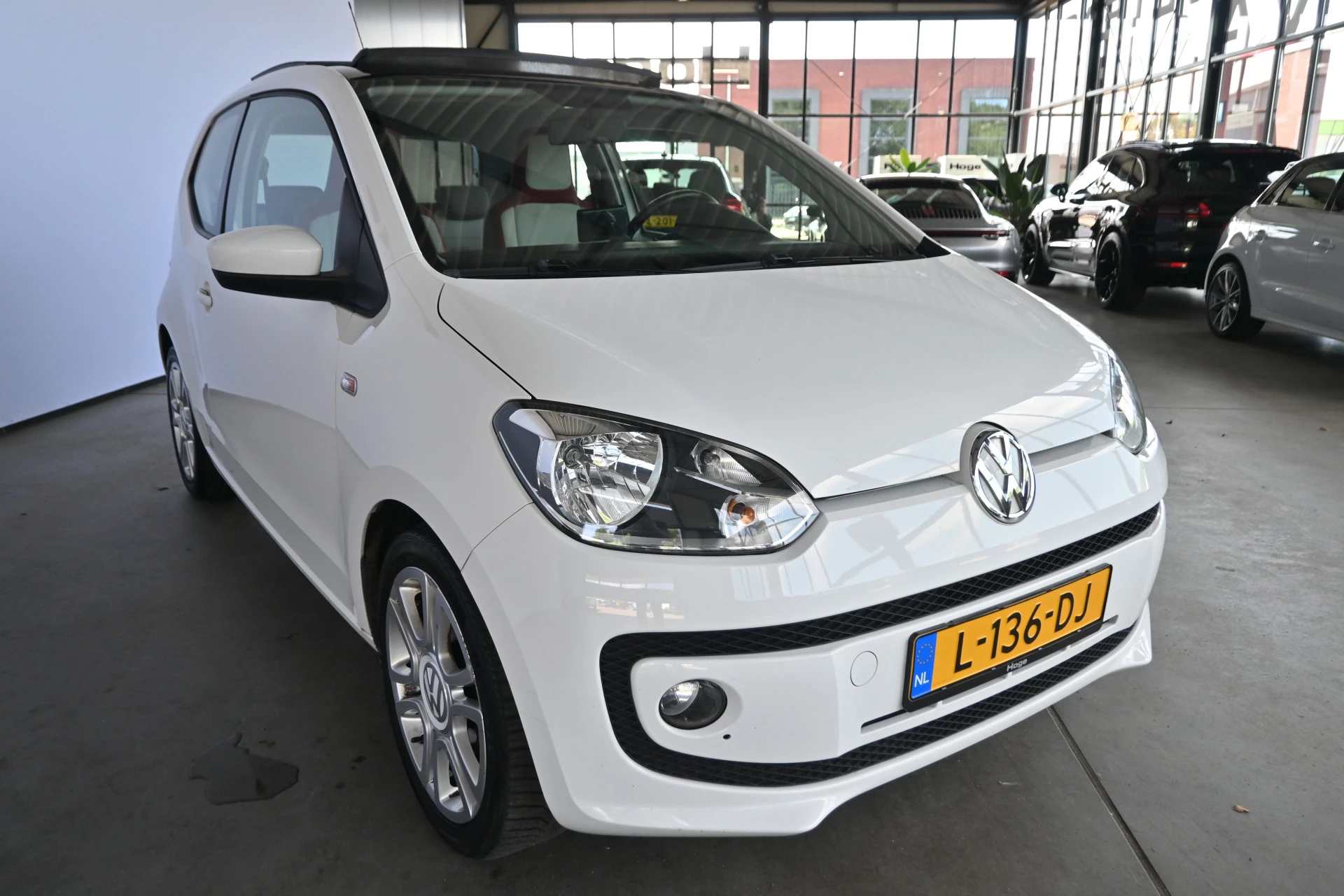 Hoofdafbeelding Volkswagen up!