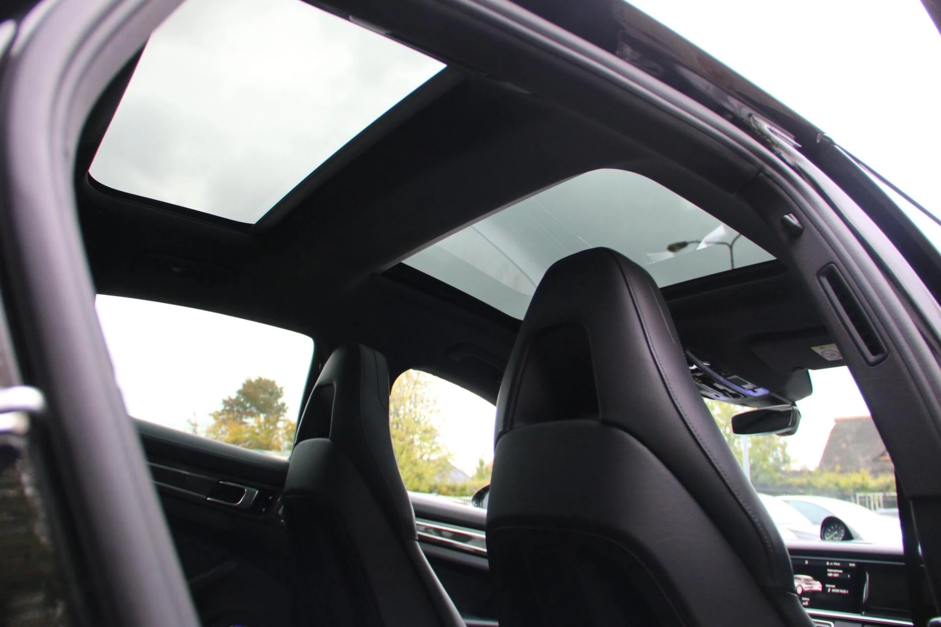 Hoofdafbeelding Porsche Panamera