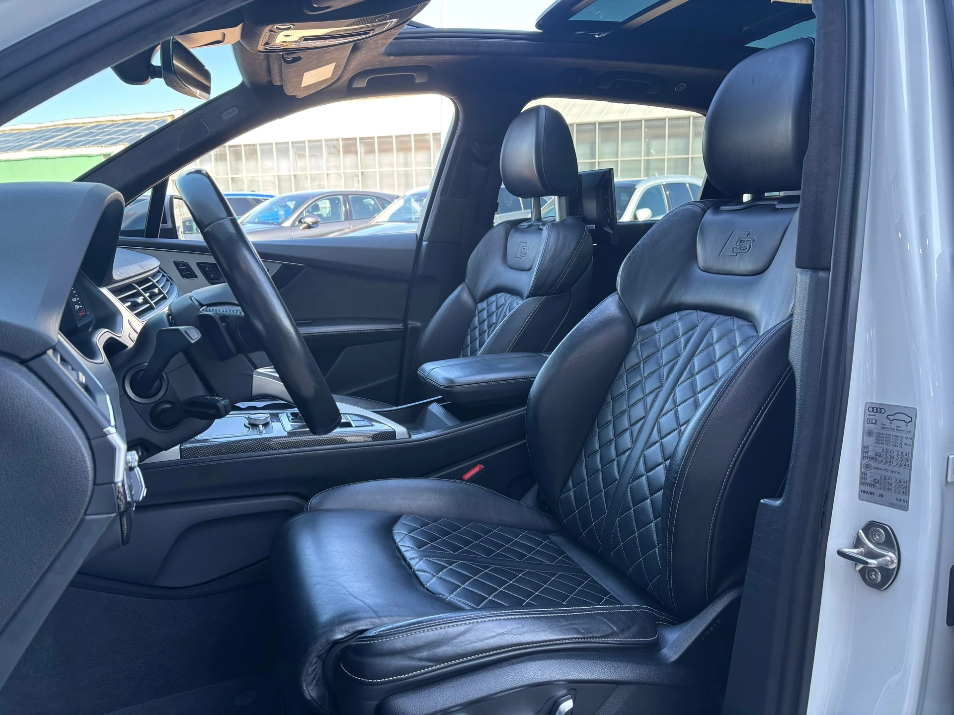 Hoofdafbeelding Audi Q7