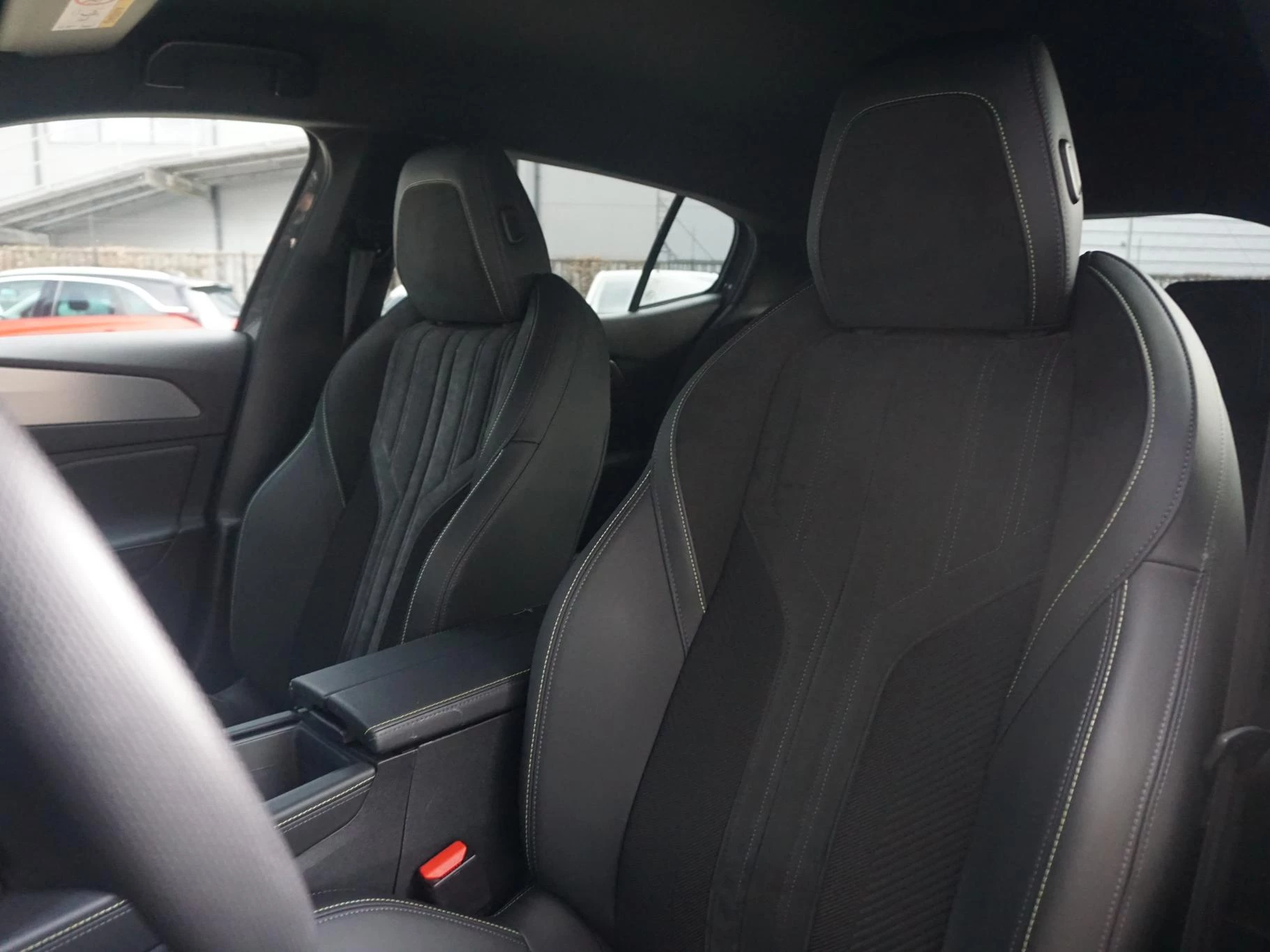 Hoofdafbeelding Peugeot 408