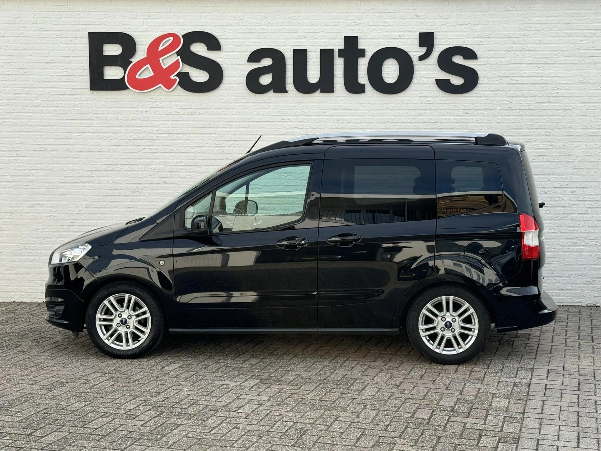 Hoofdafbeelding Ford Tourneo Courier