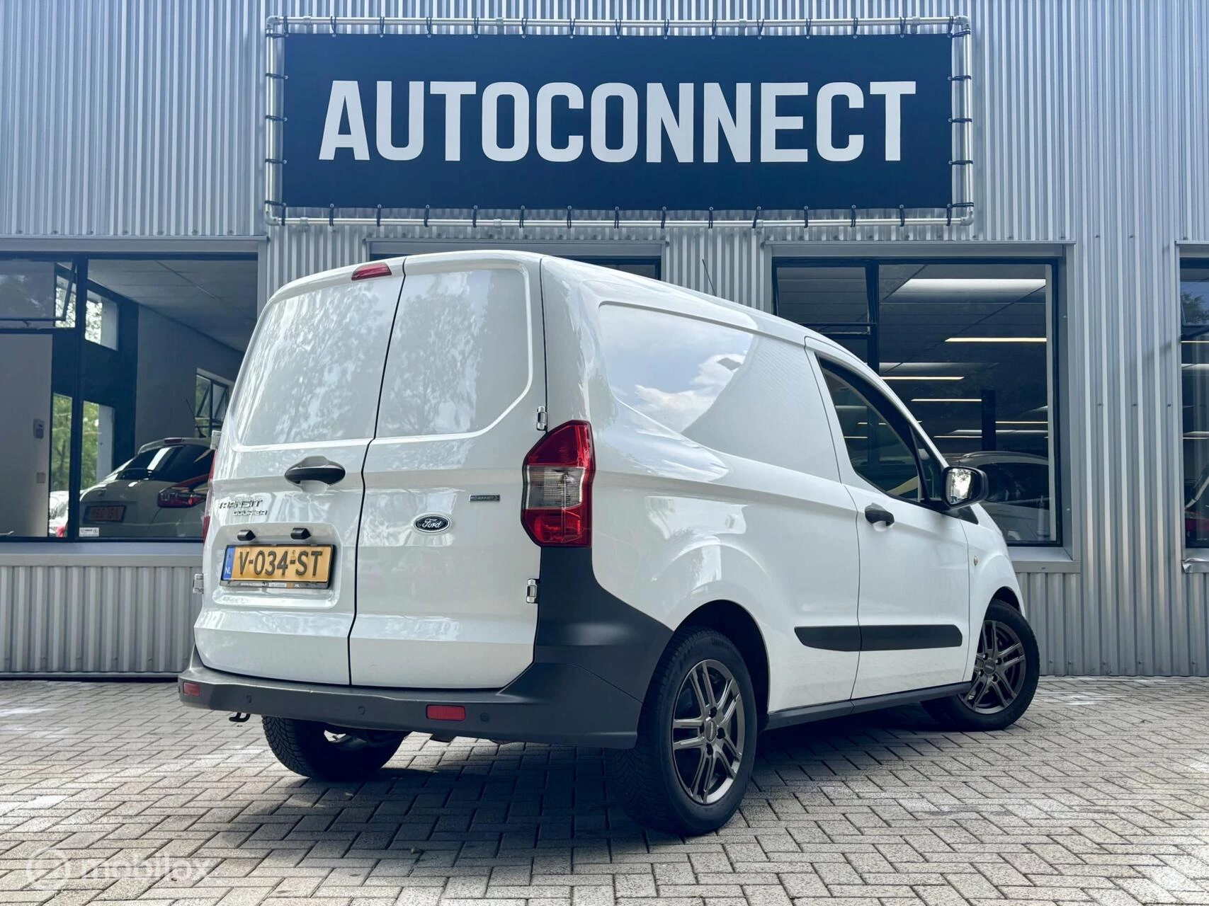 Hoofdafbeelding Ford Transit Courier