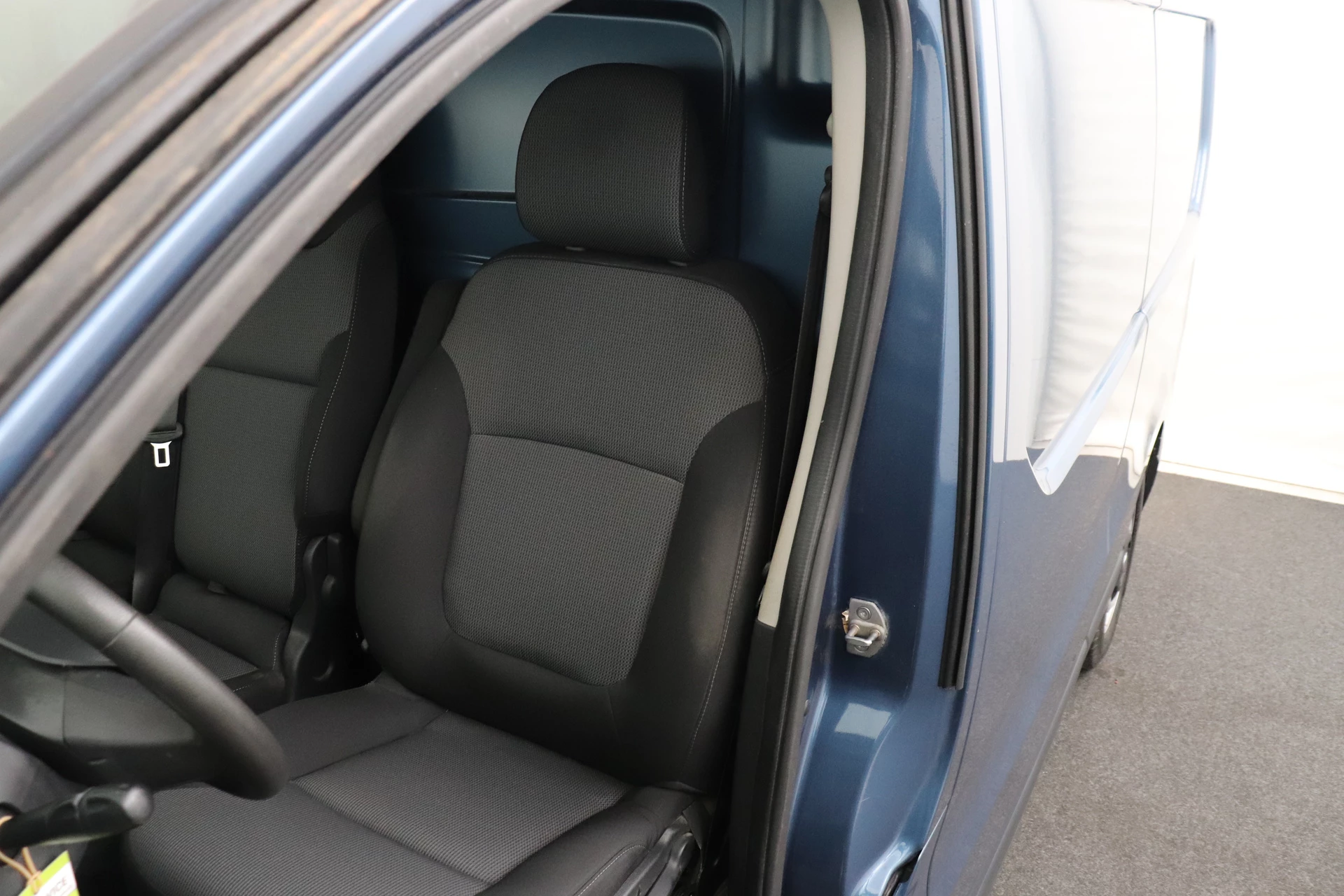 Hoofdafbeelding Nissan NV300