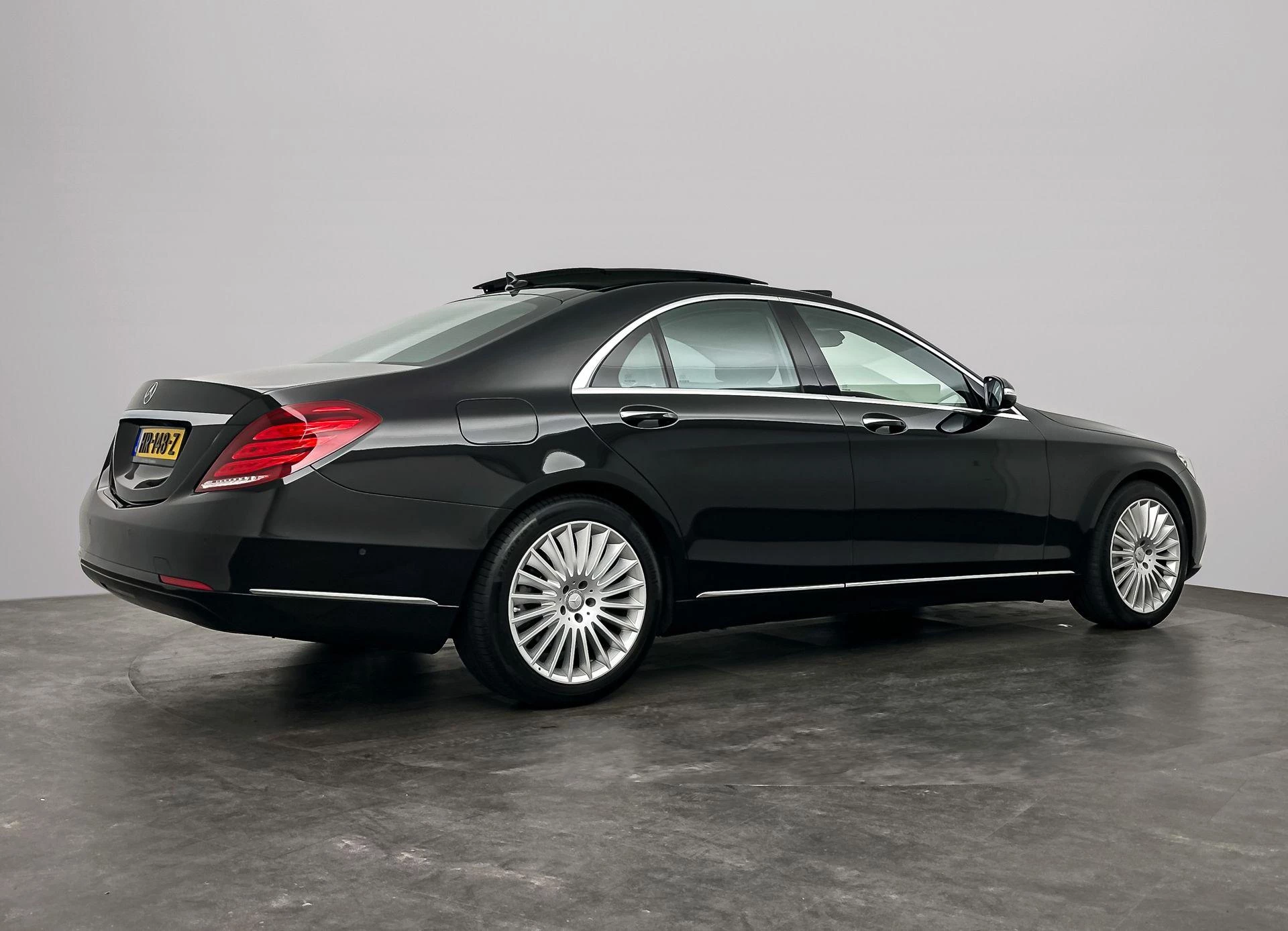 Hoofdafbeelding Mercedes-Benz S-Klasse