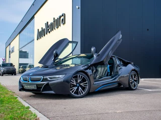 Hoofdafbeelding BMW i8 BMW i8 1.5 l Camera l Comfort Access l LED l Head-Up l Driving Assistant l 20"