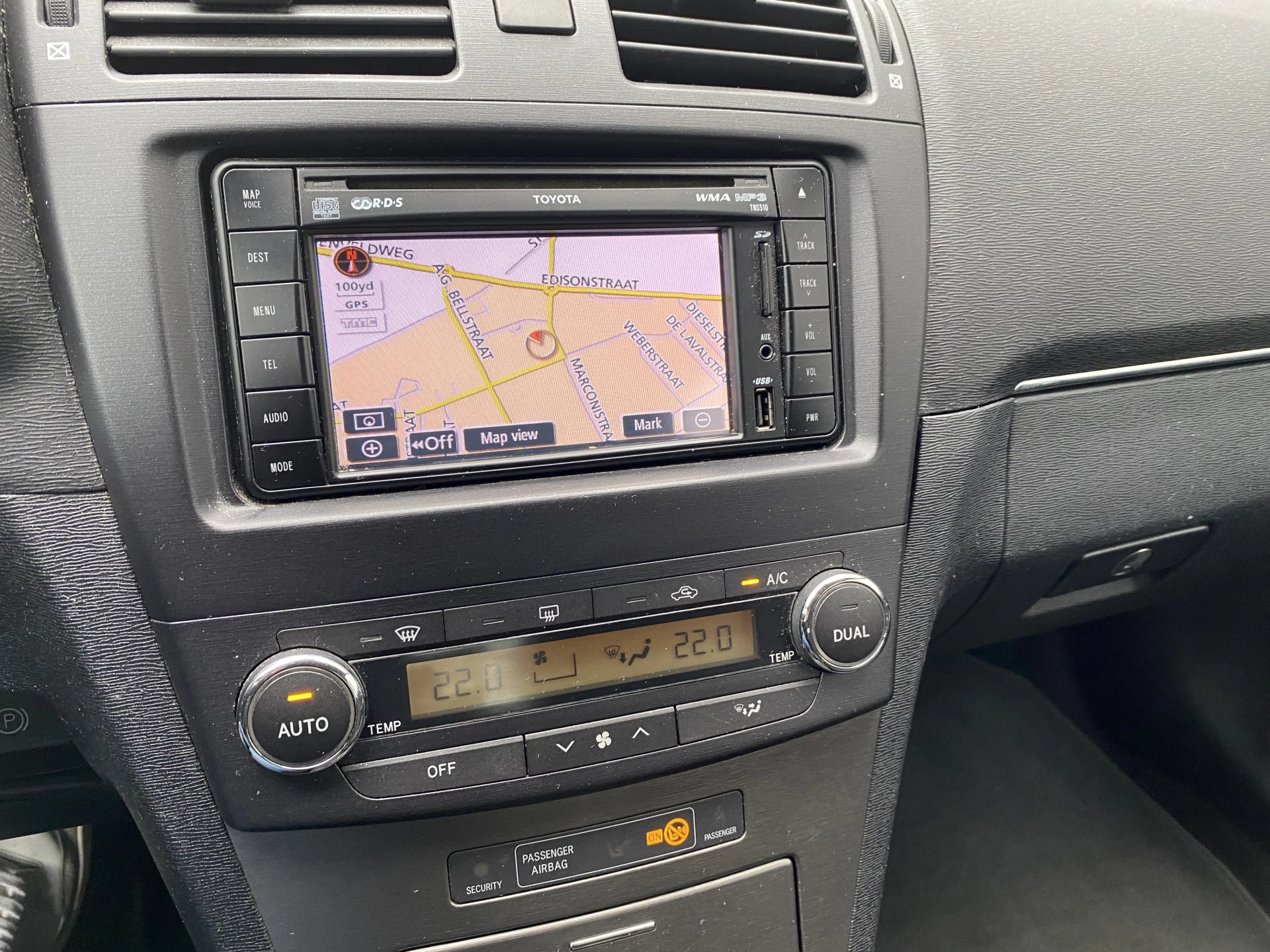 Hoofdafbeelding Toyota Avensis