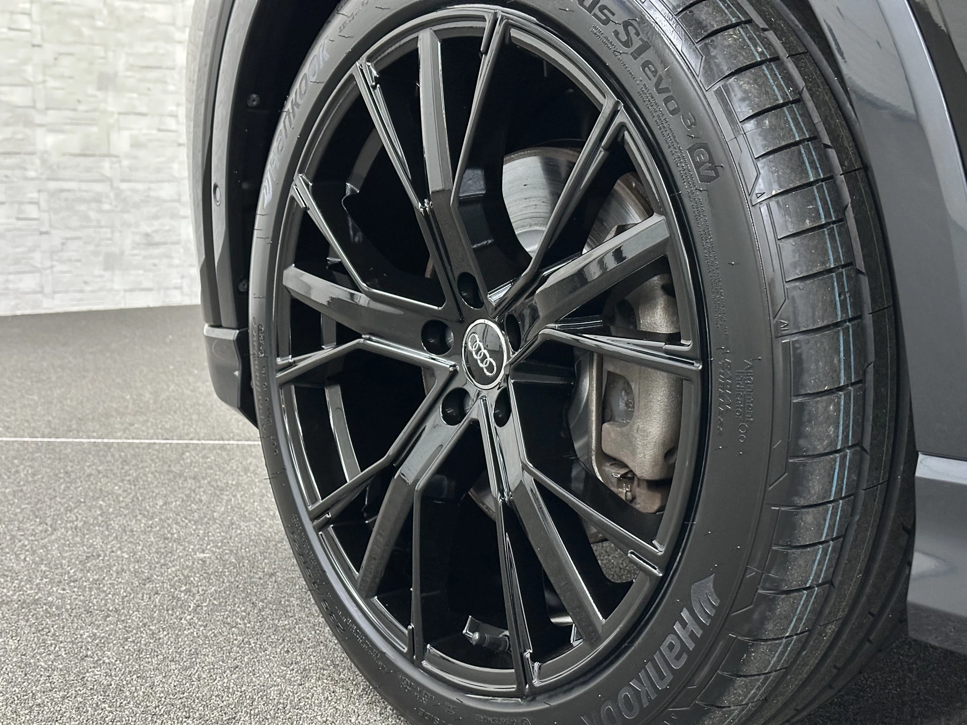 Hoofdafbeelding Audi Q4 e-tron