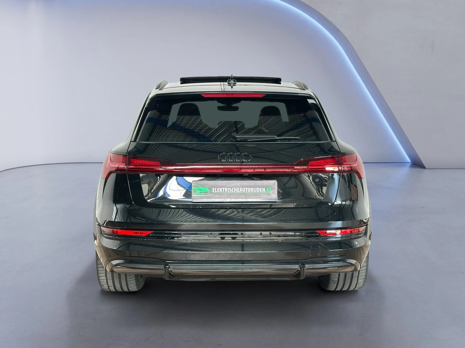 Hoofdafbeelding Audi e-tron