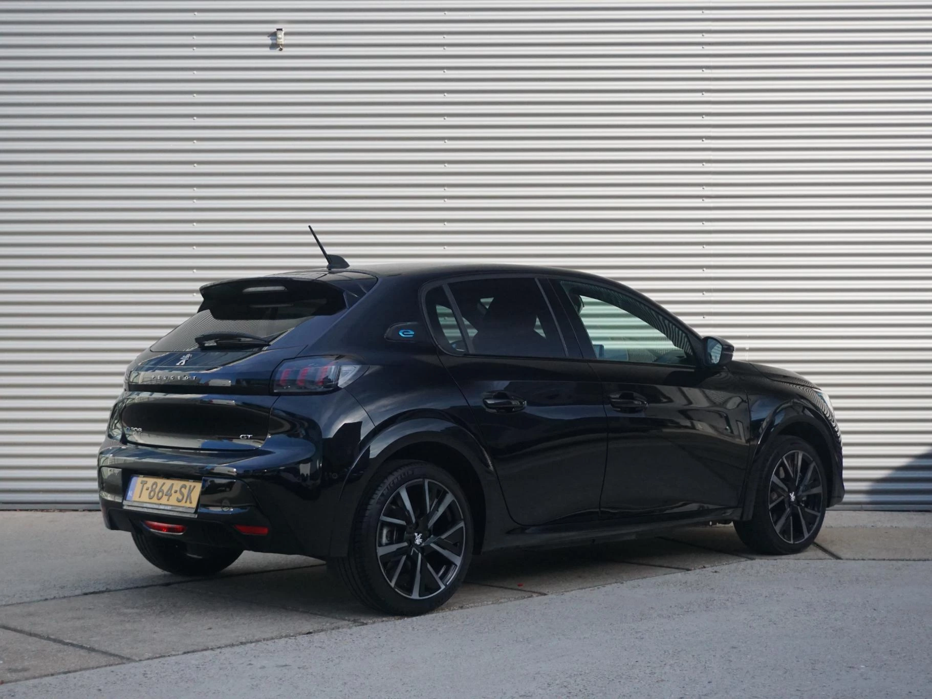 Hoofdafbeelding Peugeot e-208