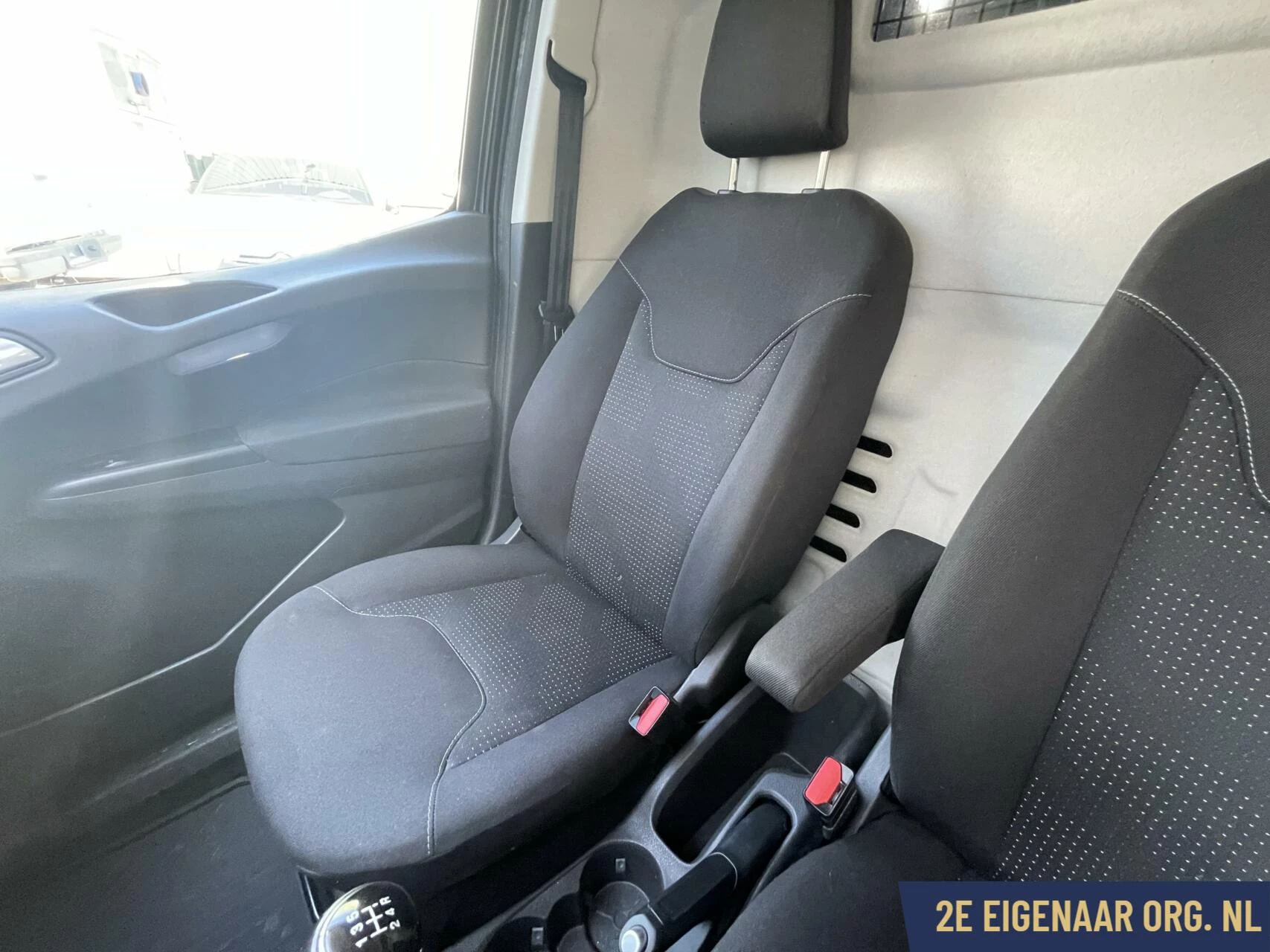 Hoofdafbeelding Ford Transit Courier
