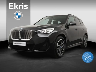 Hoofdafbeelding BMW iX1 BMW iX1 eDrive20 67 kWh | M-Sportpakket | Travel-Pack | Trekhaak