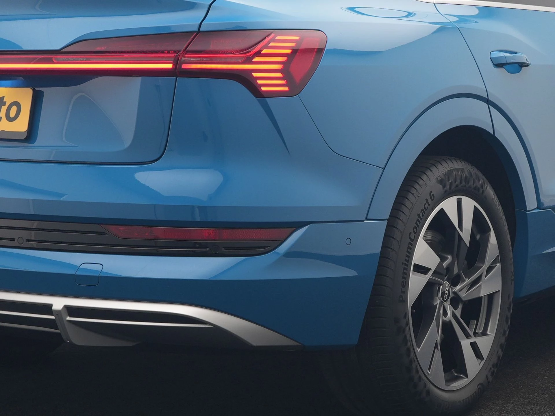 Hoofdafbeelding Audi e-tron