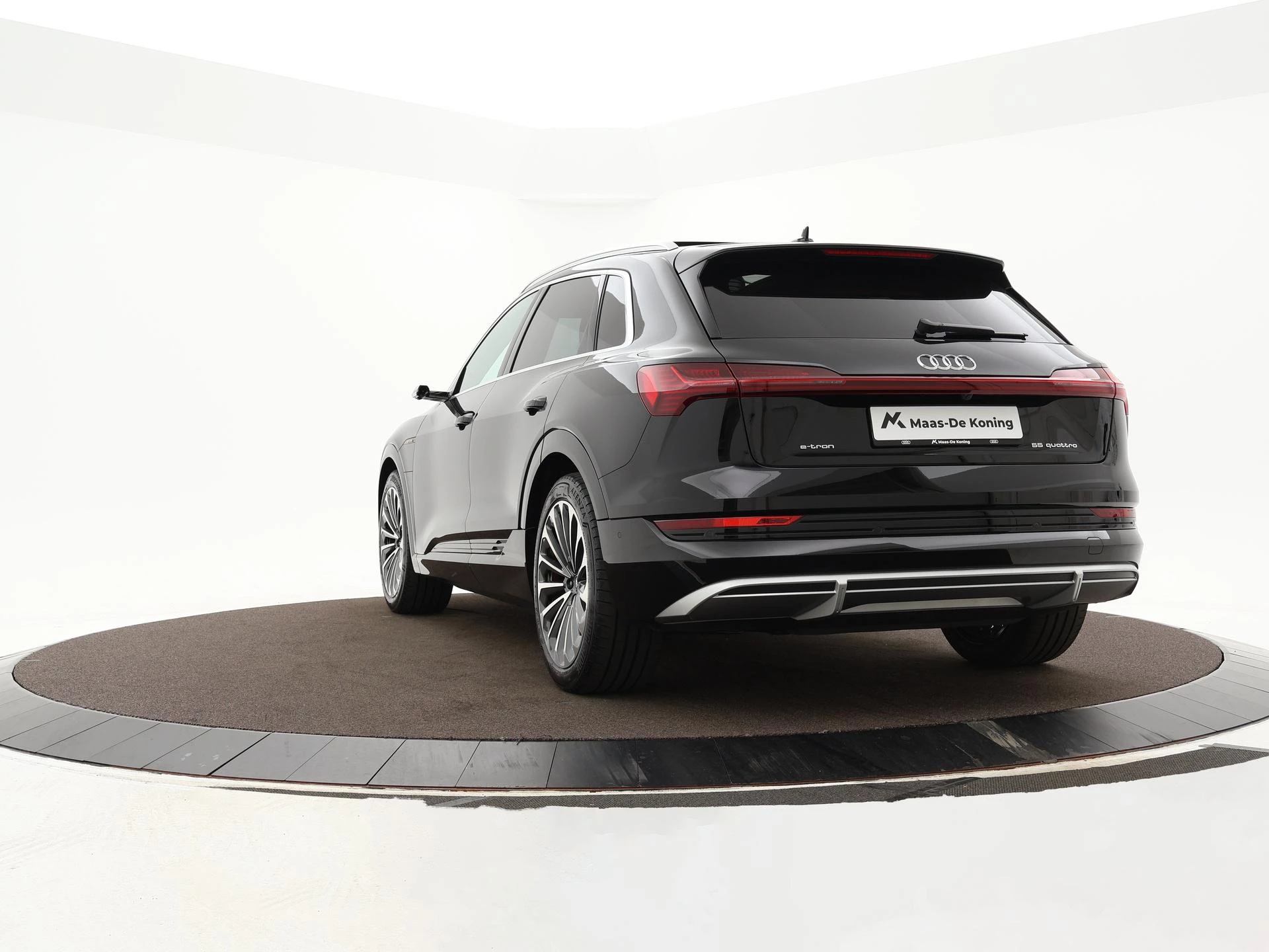 Hoofdafbeelding Audi e-tron