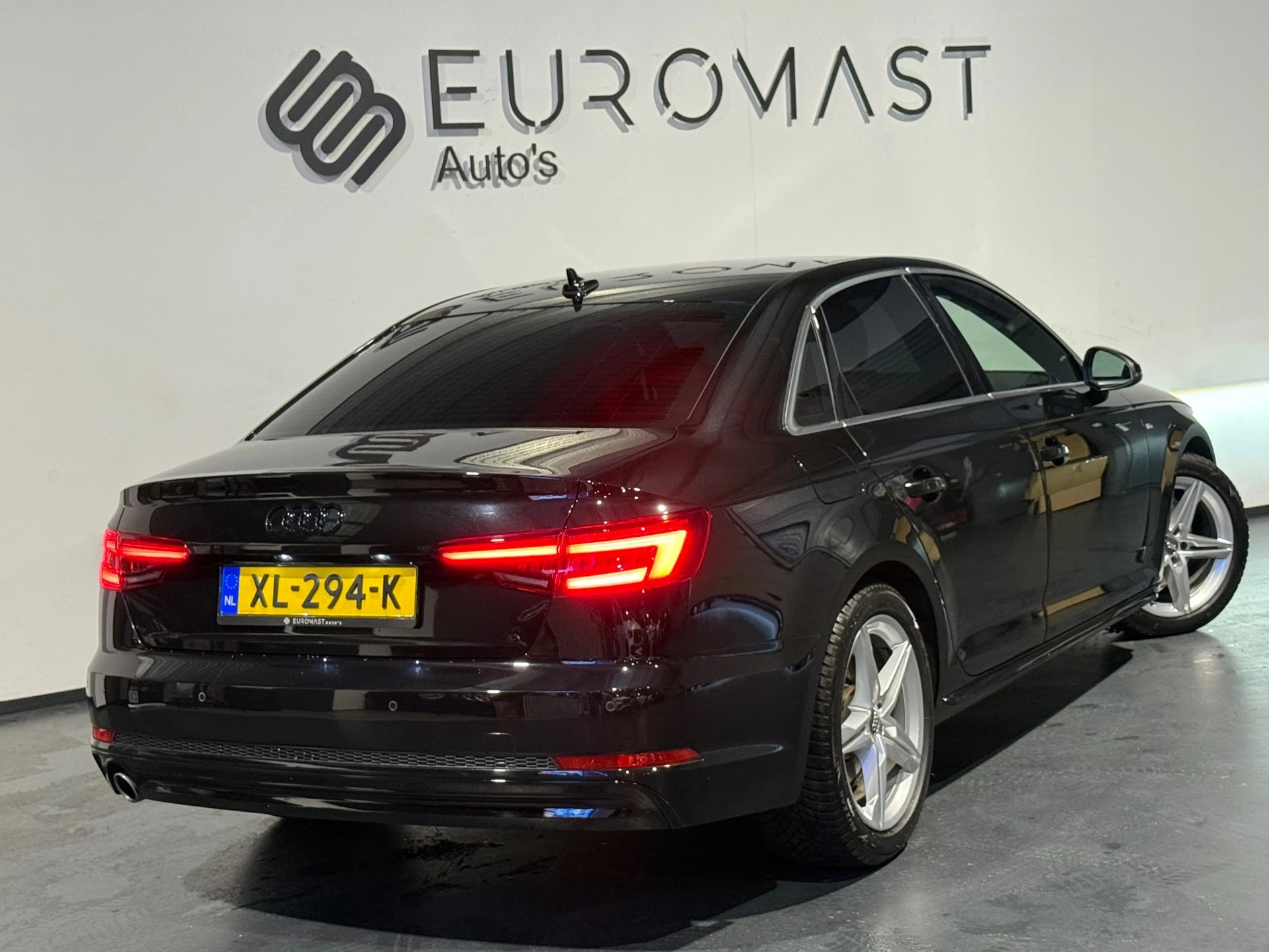 Hoofdafbeelding Audi A4