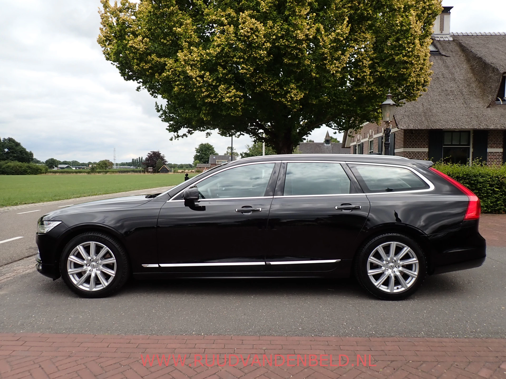 Hoofdafbeelding Volvo V90