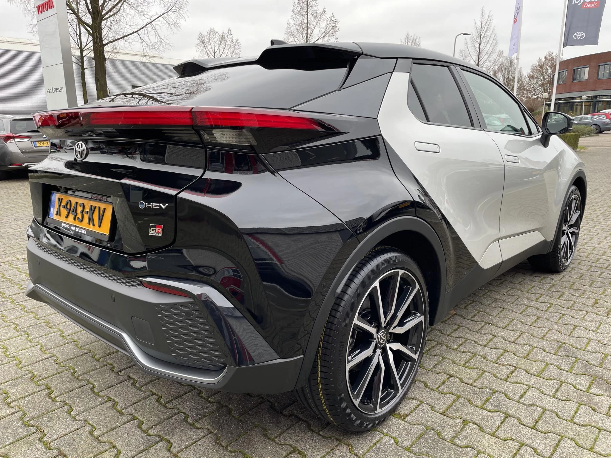 Hoofdafbeelding Toyota C-HR