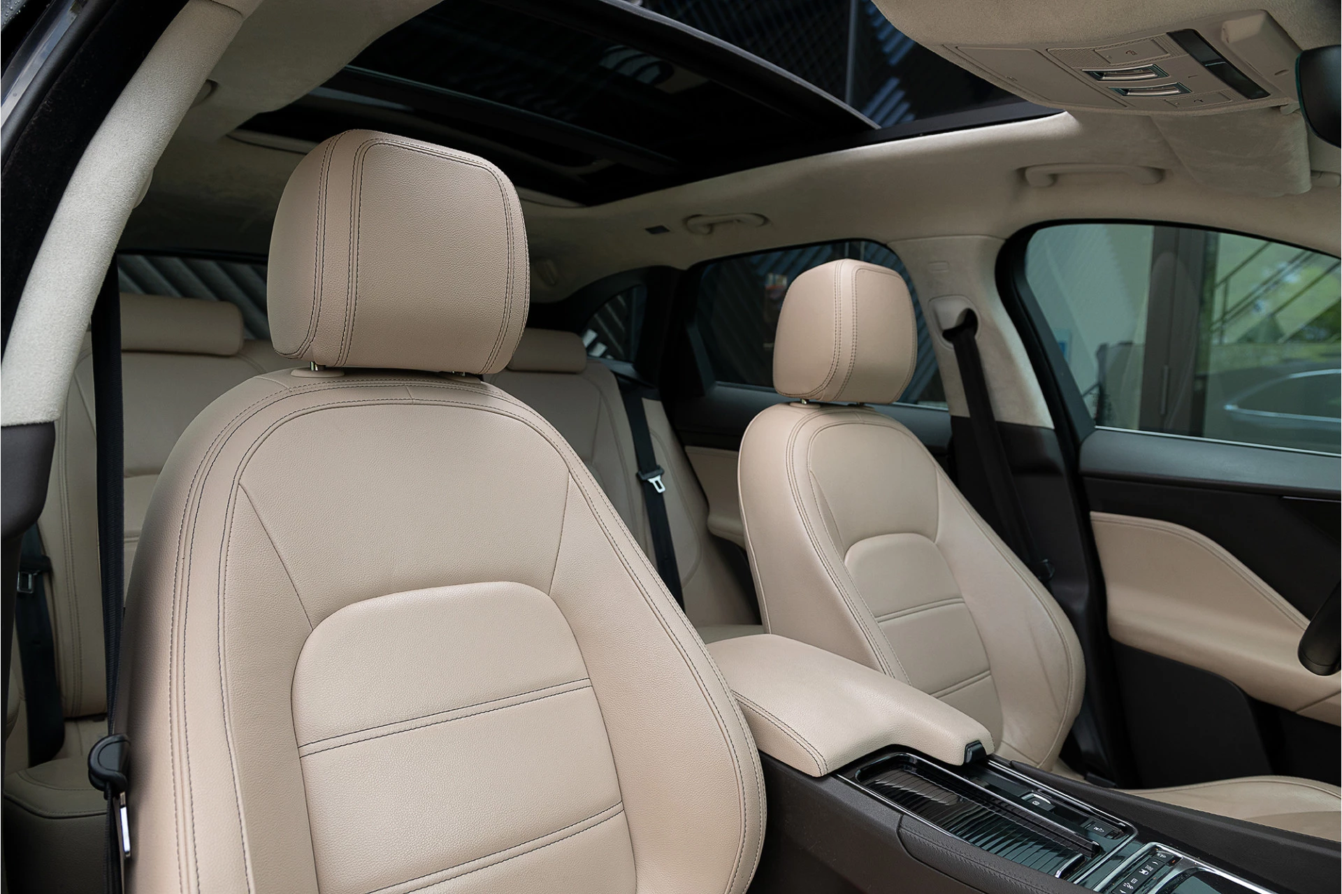 Hoofdafbeelding Jaguar F-PACE