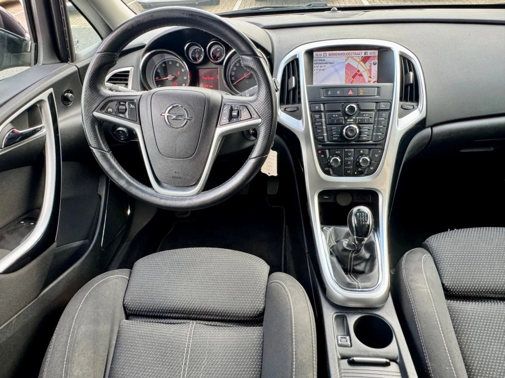 Hoofdafbeelding Opel Astra