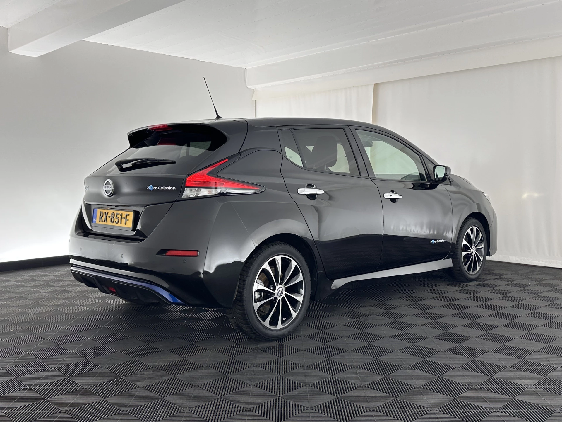 Hoofdafbeelding Nissan Leaf