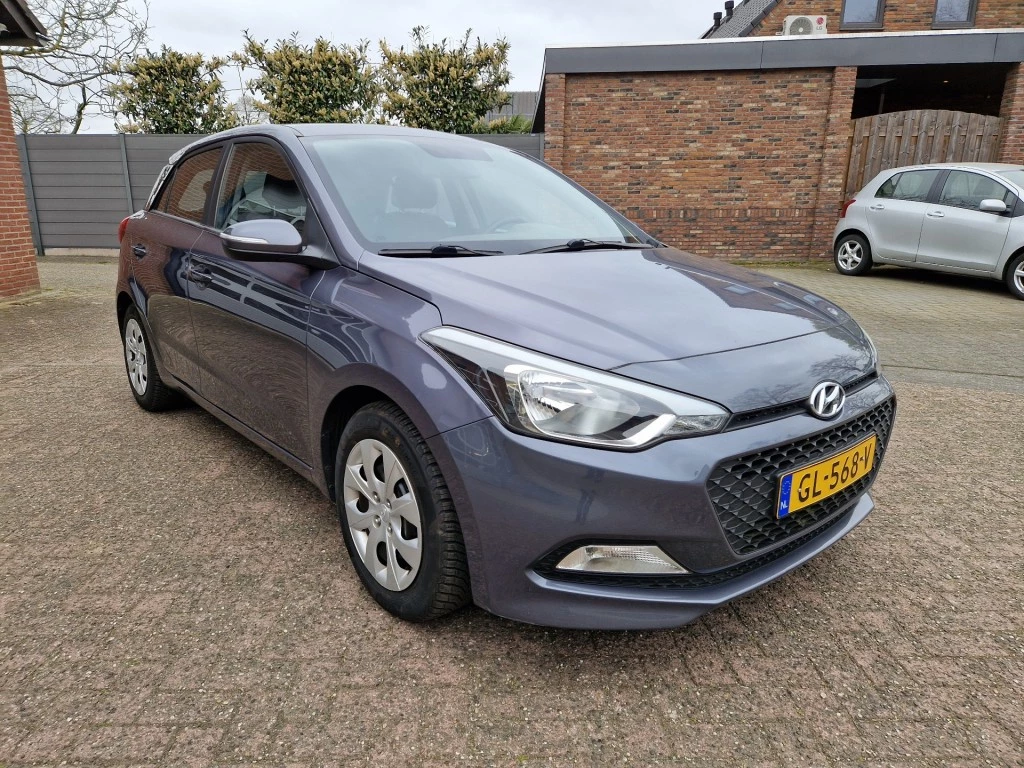 Hoofdafbeelding Hyundai i20