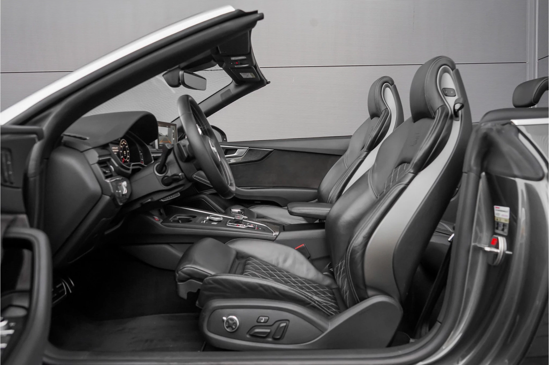 Hoofdafbeelding Audi S5