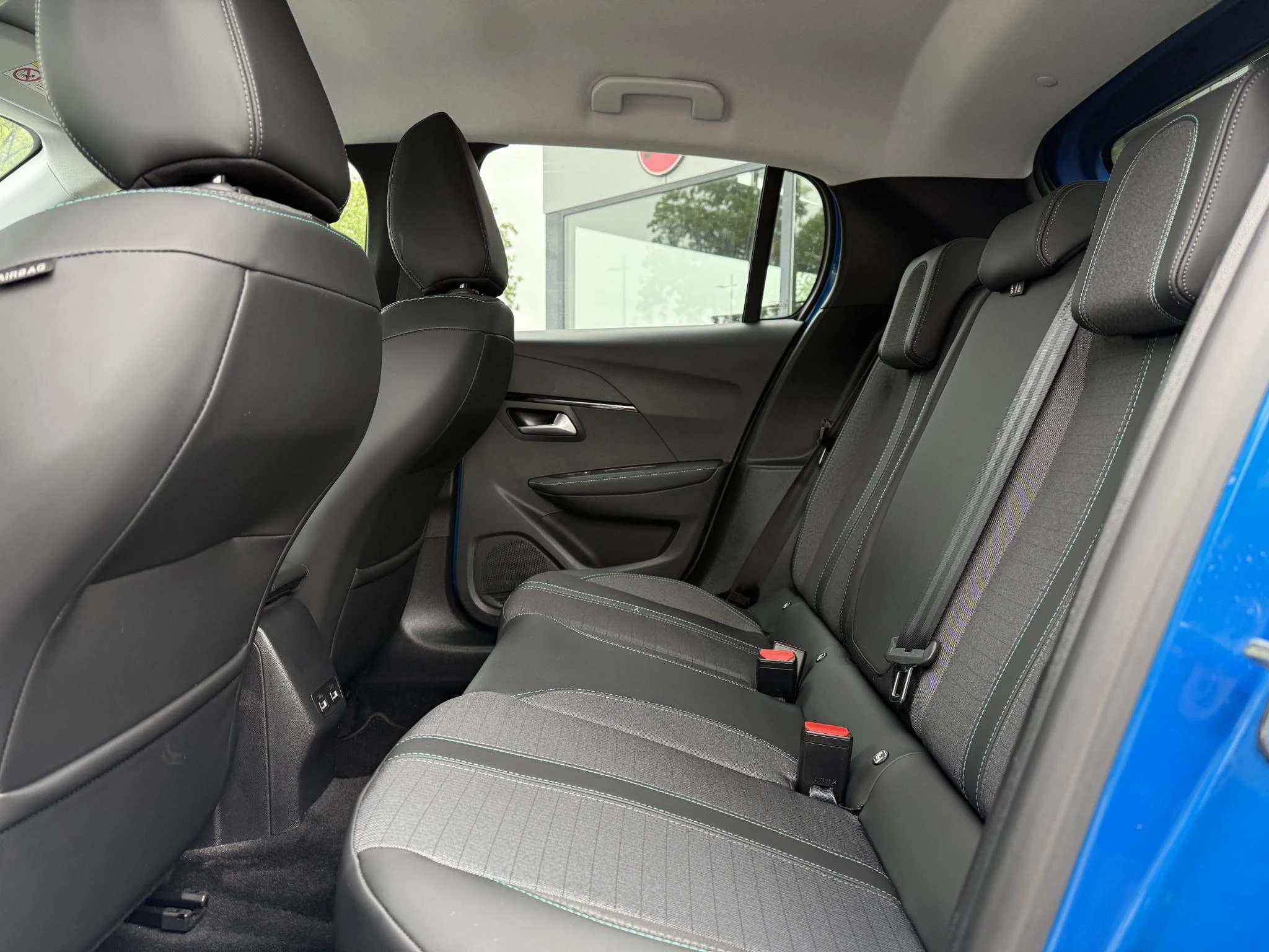Hoofdafbeelding Peugeot e-208