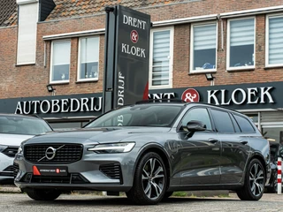 Hoofdafbeelding Volvo V60 Volvo V60 2.0 T6 Recharge AWD R-Design ORG NL PANO ELEK STOEL CAMERA BLACK OPTIC