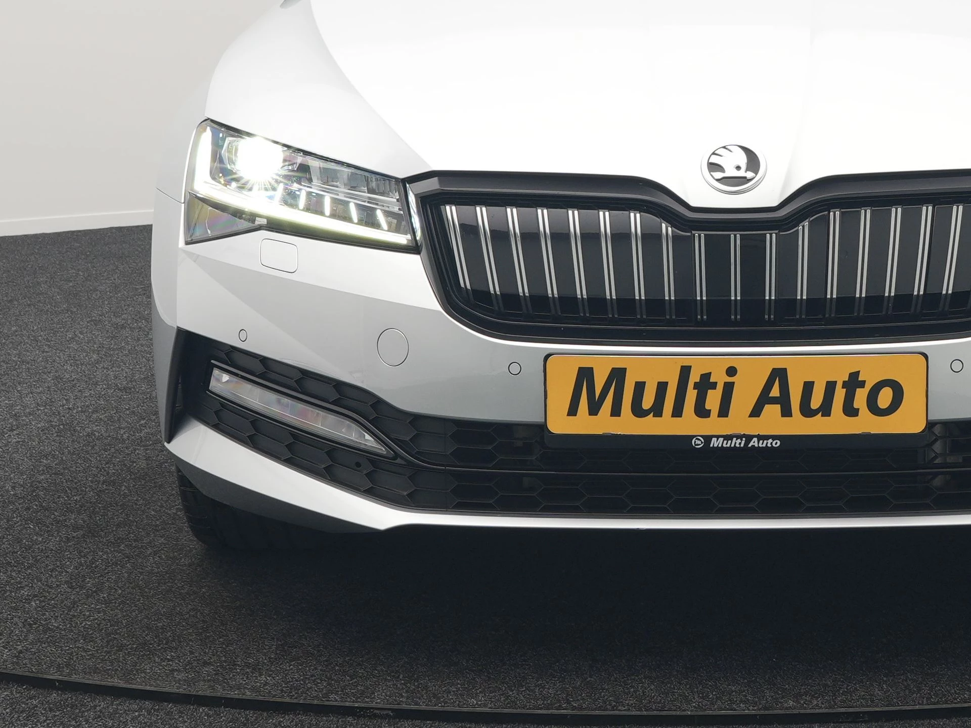 Hoofdafbeelding Škoda Superb