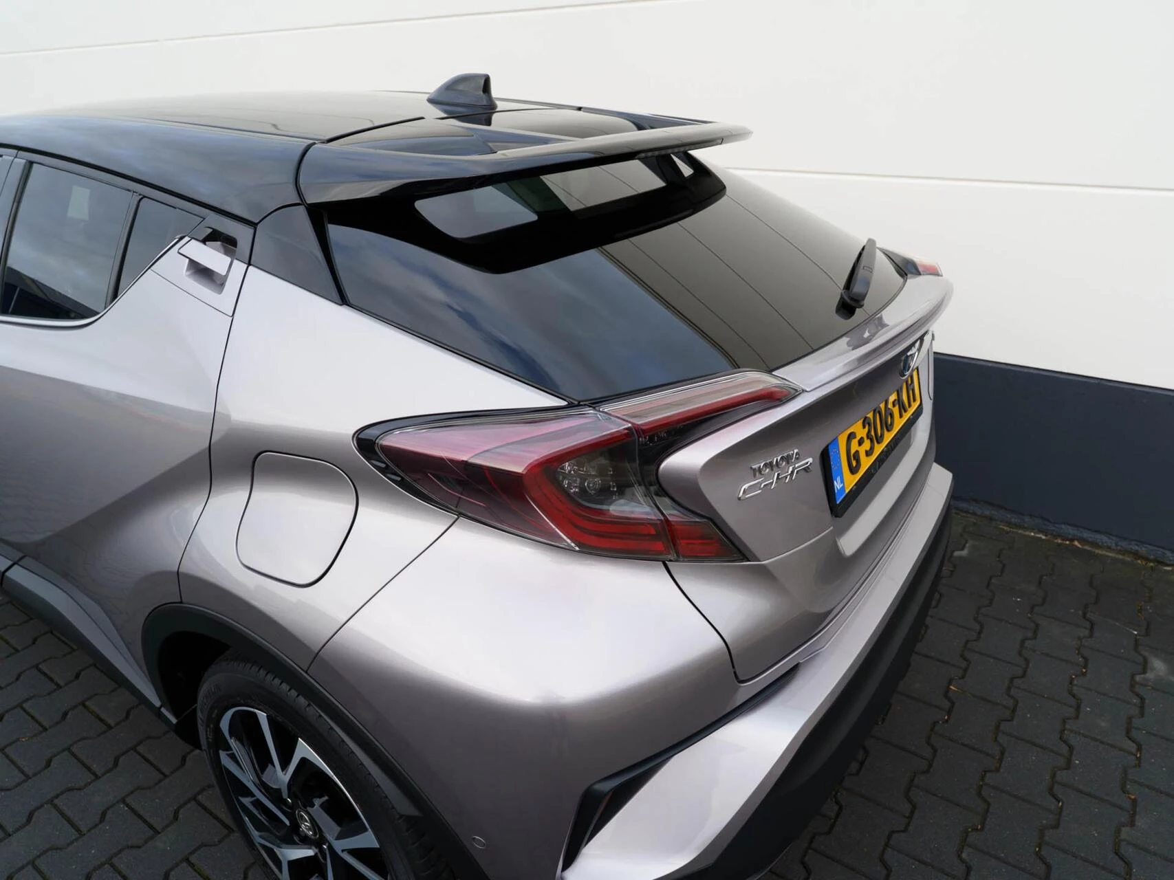 Hoofdafbeelding Toyota C-HR