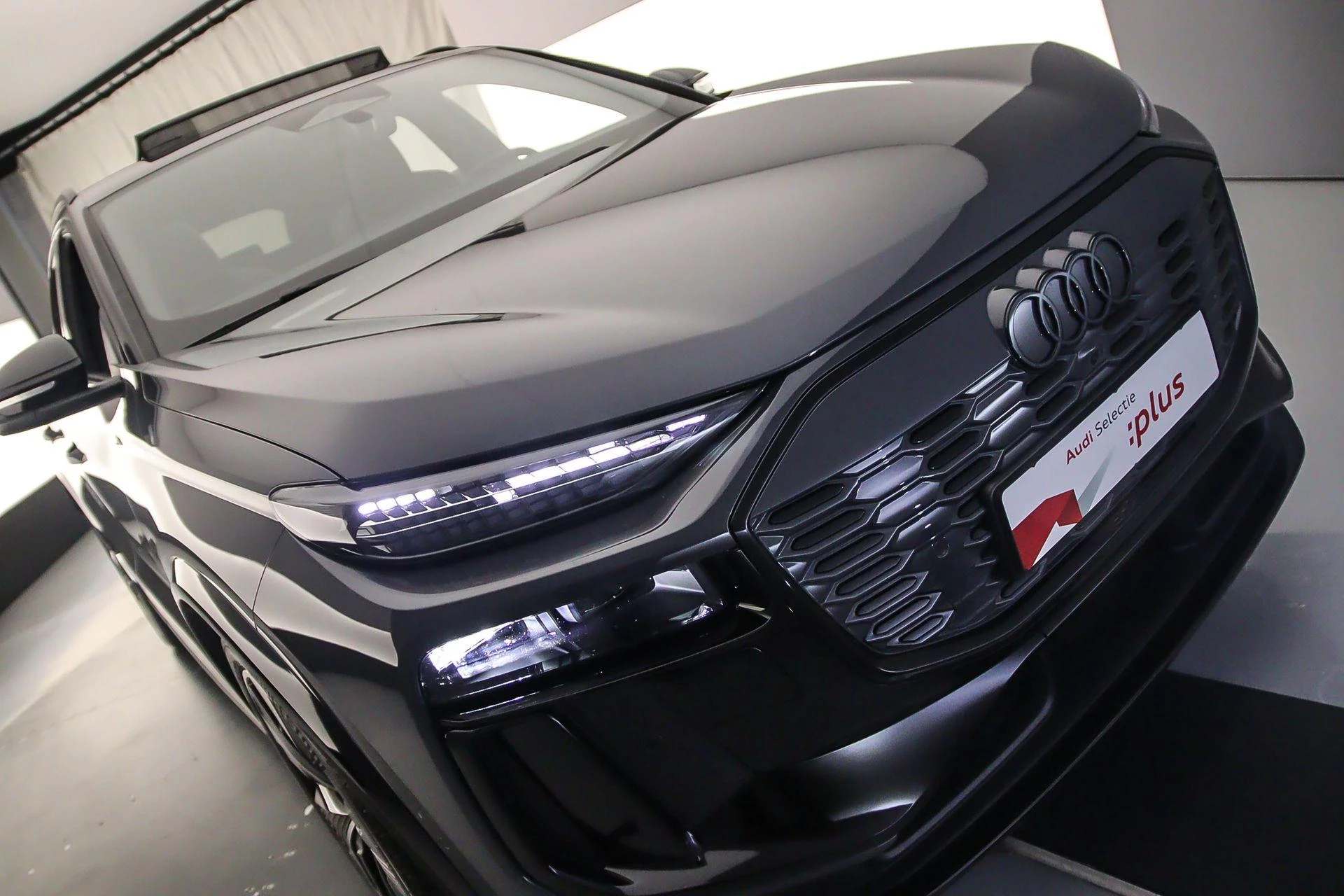Hoofdafbeelding Audi SQ6 e-tron