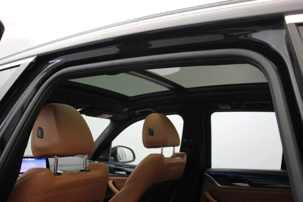 Hoofdafbeelding BMW iX3