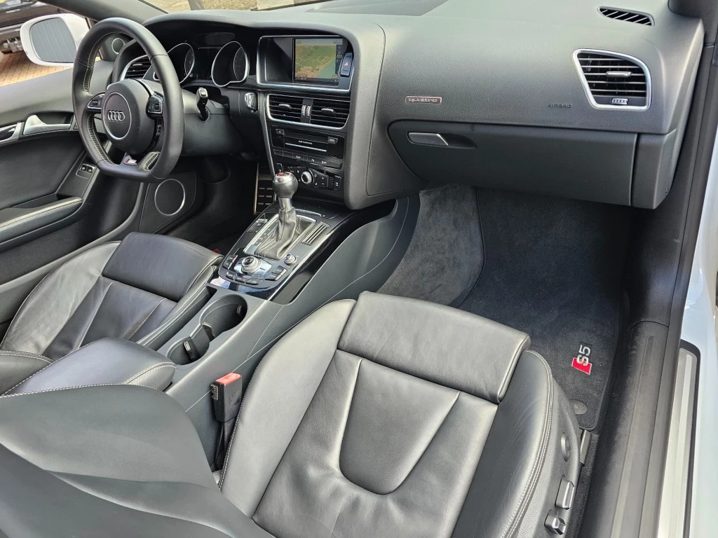 Hoofdafbeelding Audi S5