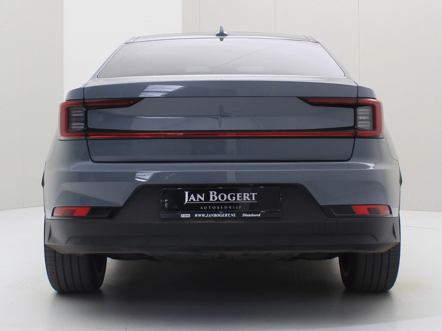 Hoofdafbeelding Polestar 2