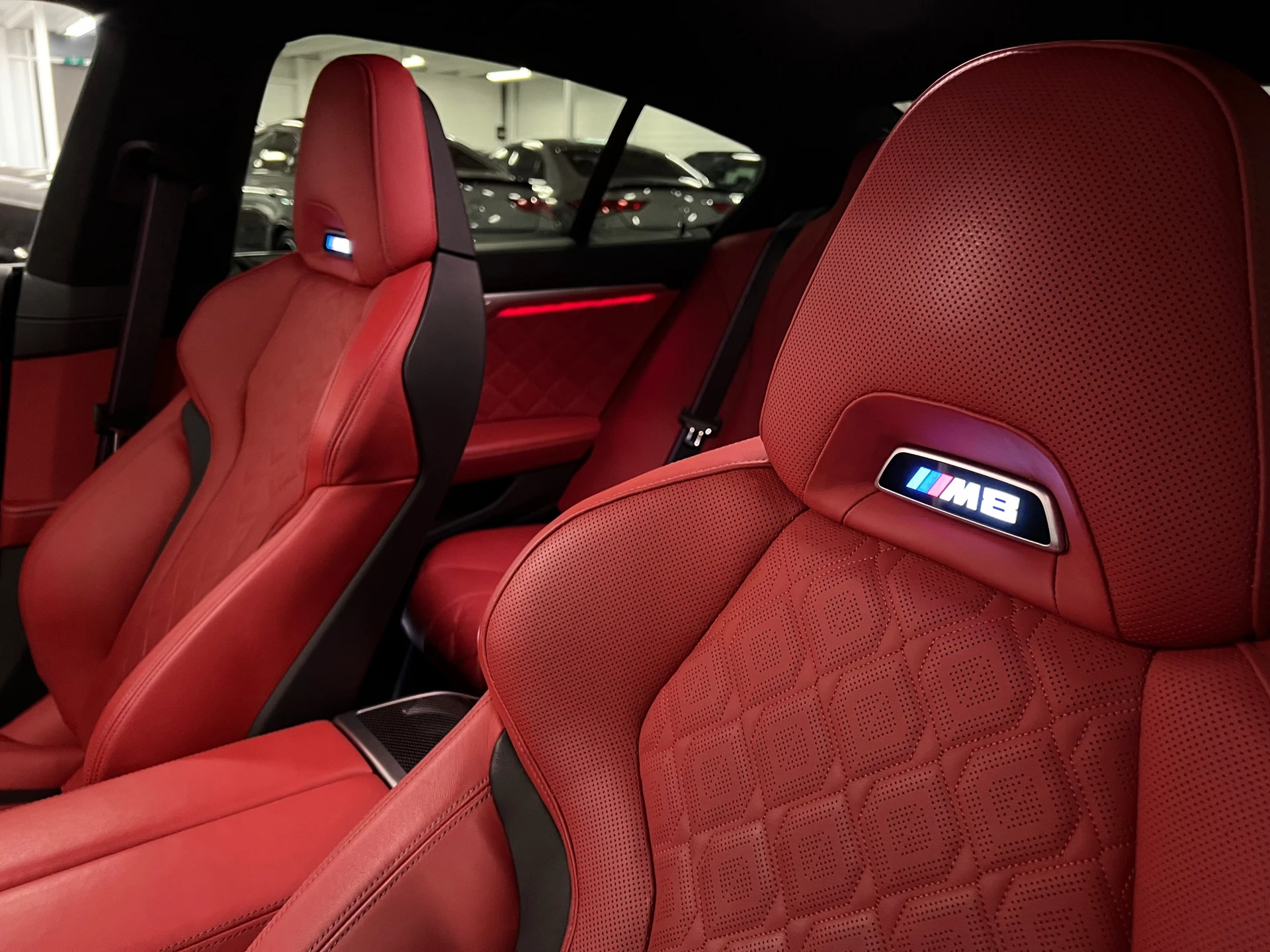 Hoofdafbeelding BMW M8