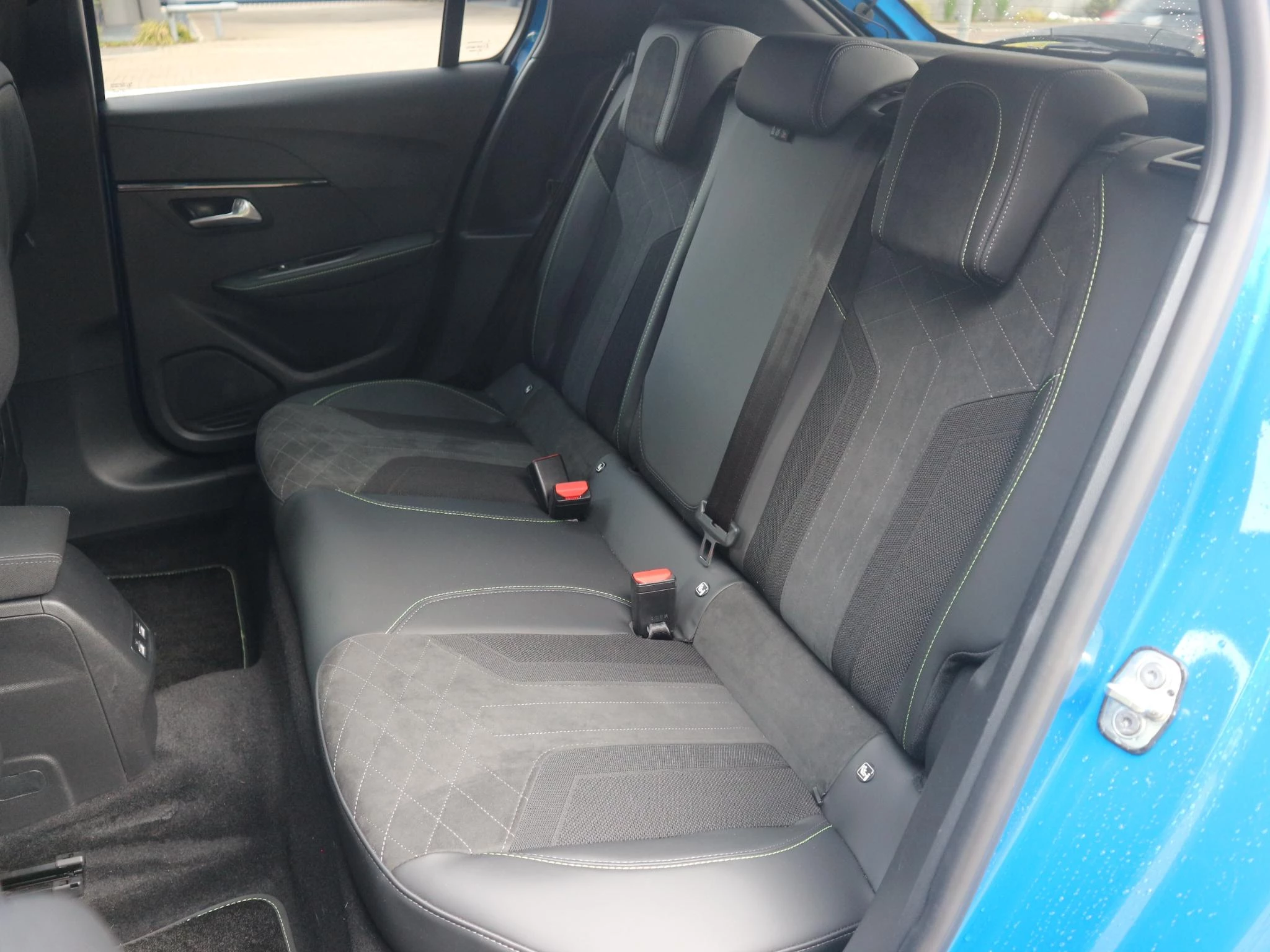 Hoofdafbeelding Peugeot e-208
