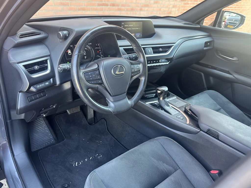 Hoofdafbeelding Lexus UX