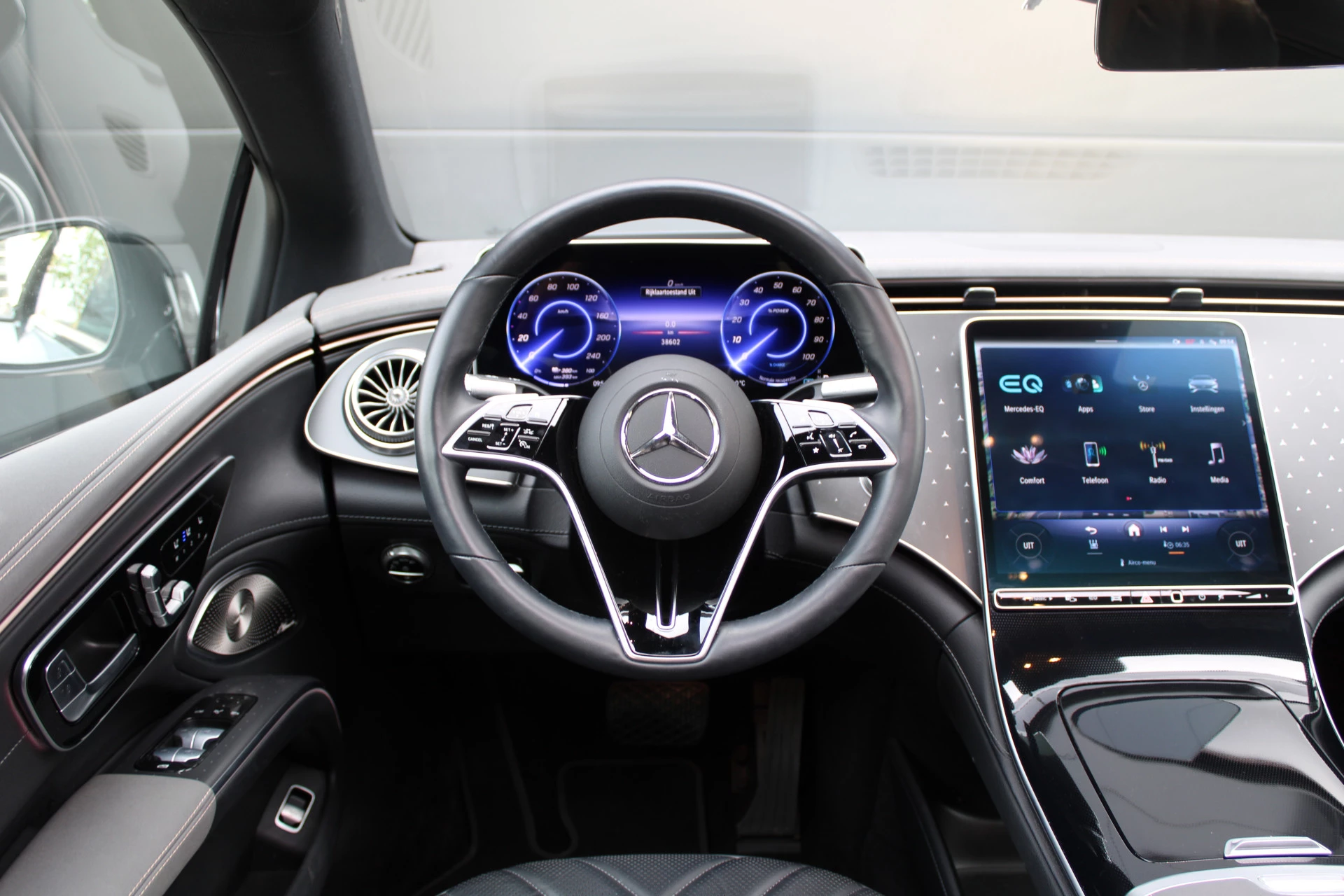 Hoofdafbeelding Mercedes-Benz EQS