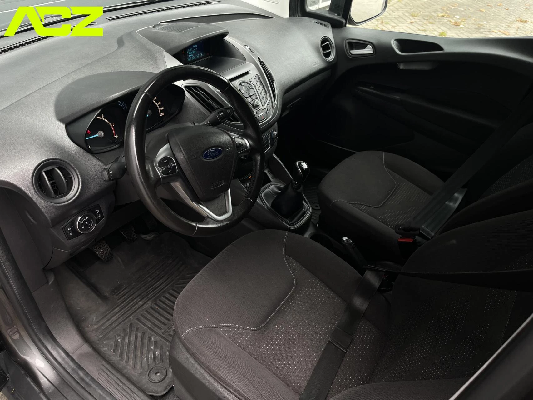 Hoofdafbeelding Ford Transit Courier