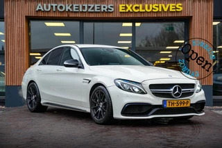 Mercedes-Benz C-klasse AMG 63 Burmester Camera Parkeersensoren Voorstoelen verwarmd C63